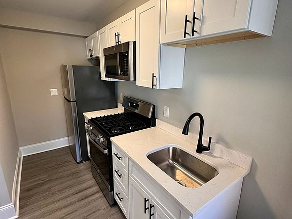 3rd image of 4224 Osage Ave APT 111