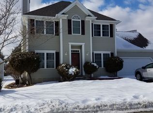 11 Highwood Cir, Colchester, CT 06415