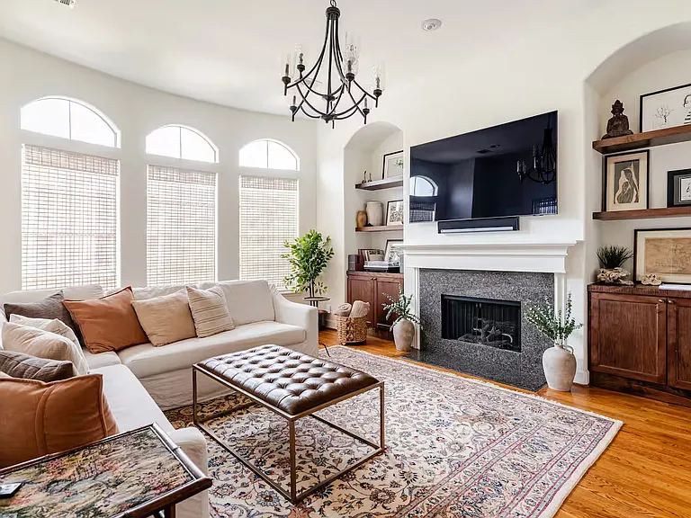 6515 Minola St — Photo 1