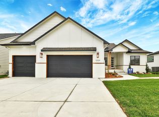 2513 N Bluestone St, Andover, KS 67002