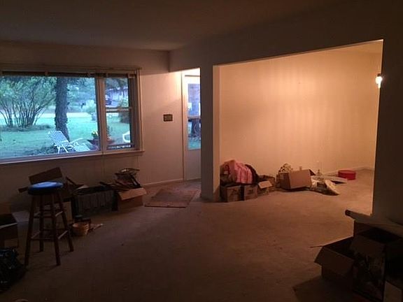 5th image of 5715 Sherman Ave