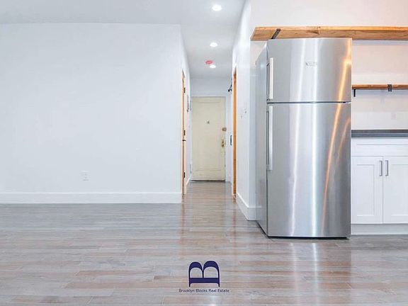 3rd image of 50 E 19th St APT A1