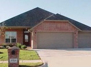 1724 Woody Ln, Edmond, OK 73003