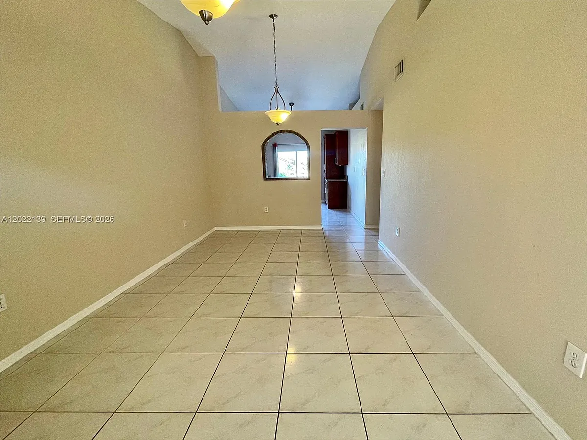 Building Photo - 6912 NW 179th St #2043