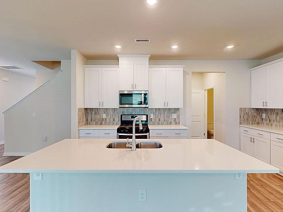 2nd image of 105 Anise Tree Way