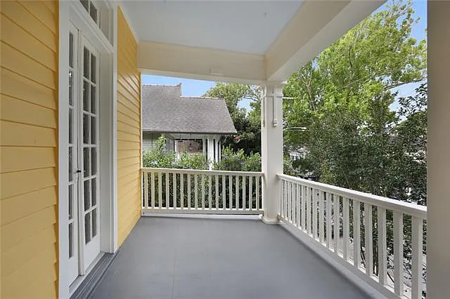 2 bed, 1.0 bath, 1200 sqft, $2,500 — Photo 2