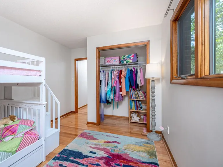 1020 Burning Tree Dr — Photo 25