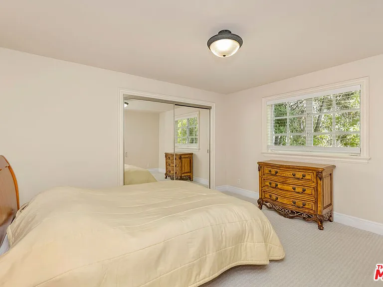 1922 Bel Air Rd — Photo 37
