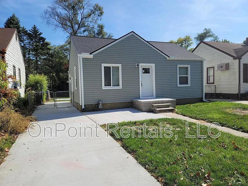 2 bed, 1.0 bath, 731 sqft, $1,350 — Photo 2