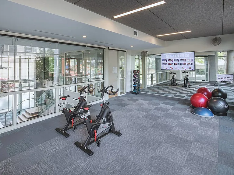 Spin room with on-demand classes