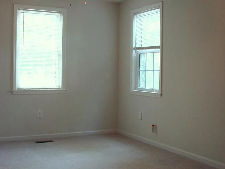6404 Highway 100 #B — Photo 13