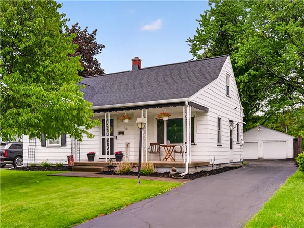 110 Smyles Dr, Rochester, NY 14609