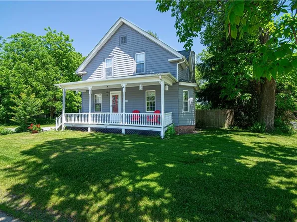 80 Remington Ave, Burrillville, RI 02858