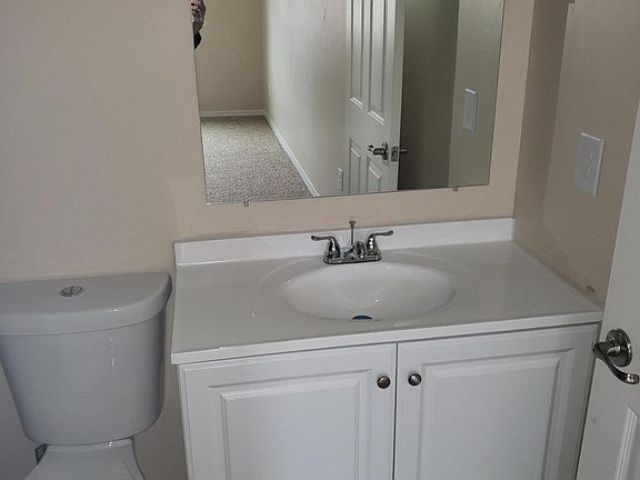 4th image of 10226 S Starlight Ave