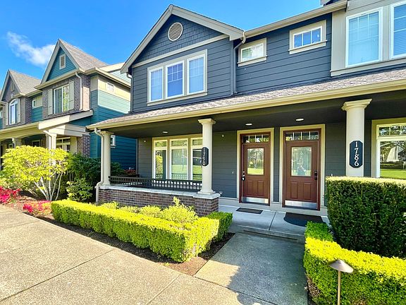 3rd image of 1790 10th Ave NE