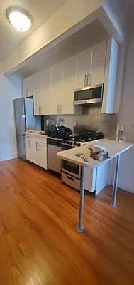 Rented by Manhattan Best Realty, Inc. | media 9