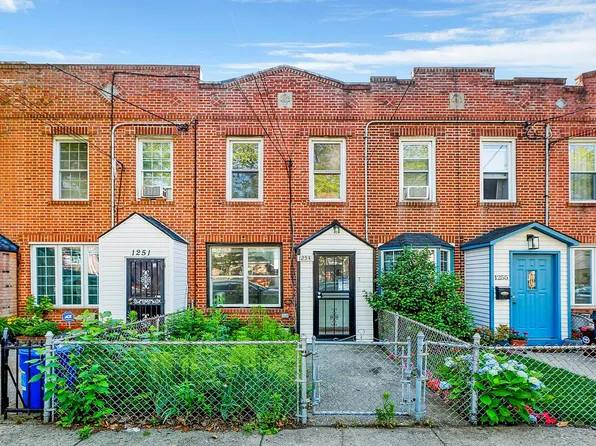 1253 E 59th St #1, Brooklyn, NY 11234