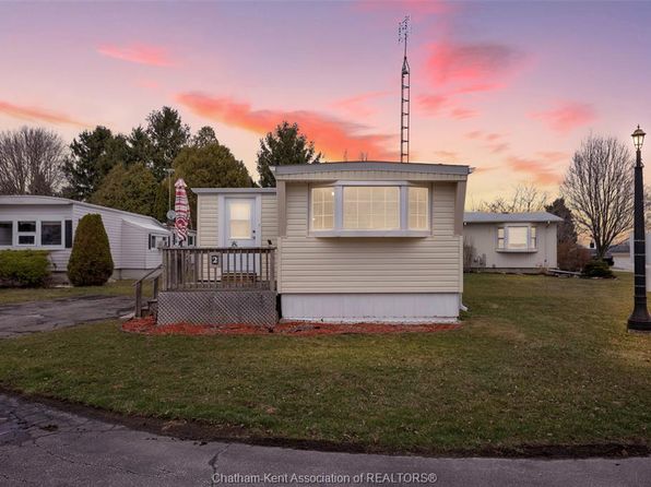 22220 Charing Cross Rd #2, Chatham Kent, ON N7M 5V8