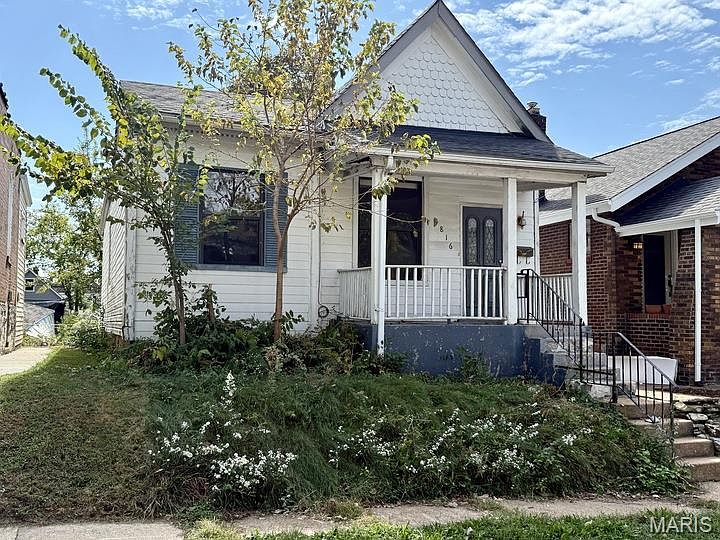 EAST WEST 42サイズ 6816 Wise Ave, Saint Louis, MO 63139 | Zillow