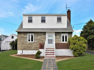 211 N Nassau Ave, Massapequa, NY, 11758
