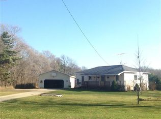 4717 S Mount Hope Rd, Carson City, MI 48811