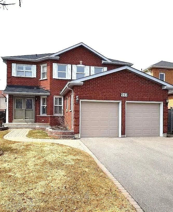 4 bed, $3,400 — Photo 1