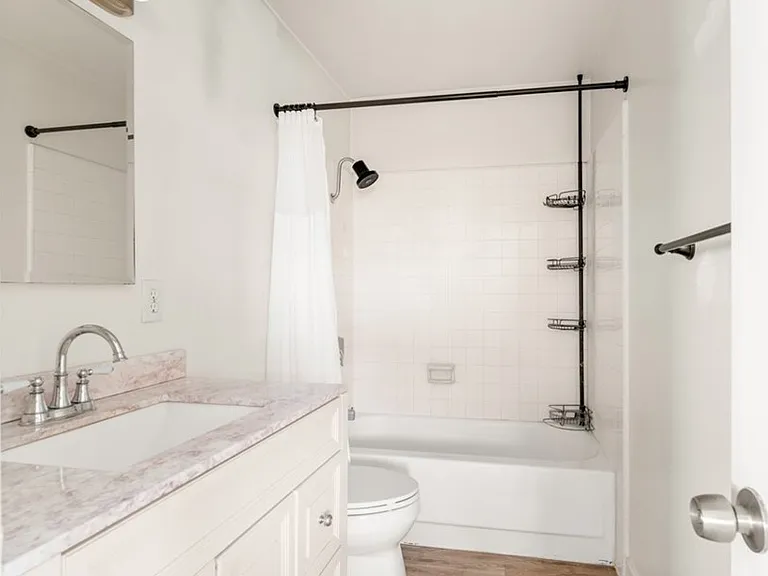 8115 Woolburn Dr — Photo 12