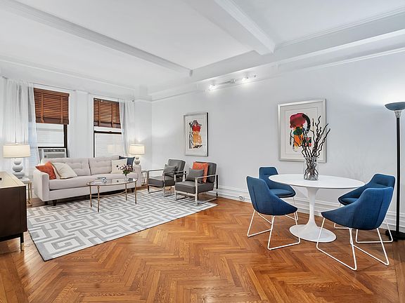 2nd image of 215 W 90th St APT 4F