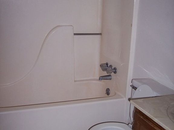 5th image of 411 N Ridgeview Dr APT A