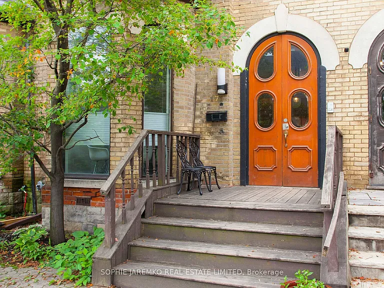 171 Carlton St #1 — Photo 20