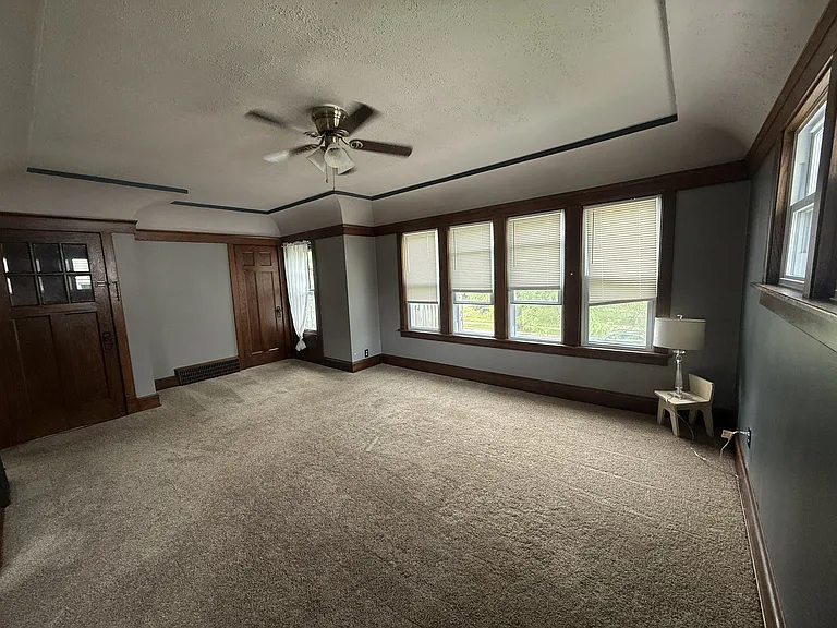 5827 W Wisconsin Ave — Photo 3