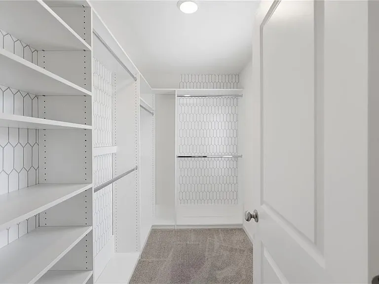 586 Morrow Ln SW — Photo 19