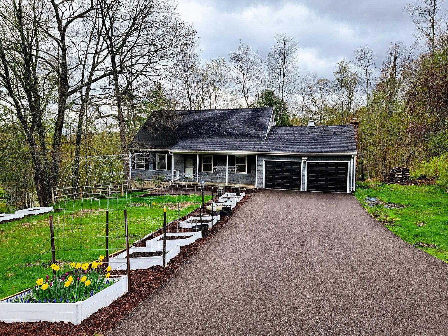 14 Wildwood Drive, Essex Jct, VT 05452 Zillow