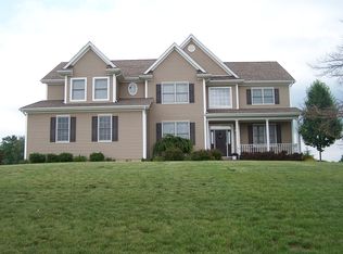 2 Spy Glass Hl, Hopewell Junction, NY 12533