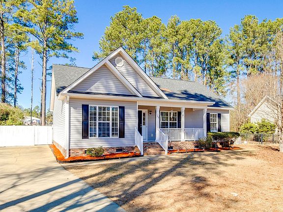 2nd image of 15 Freedom Ln