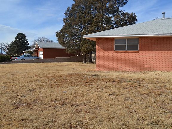 3rd image of 100 Kathie Dr