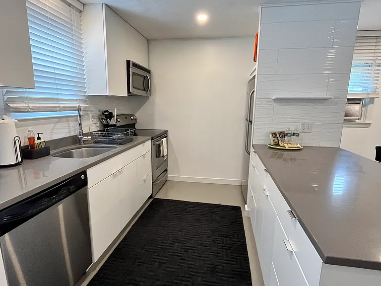 101 Briarwood Ave #A — Photo 6