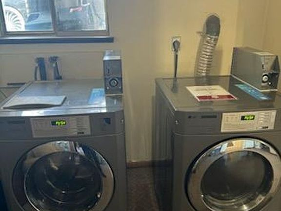 4th image of 3328 W 29th St APT 5