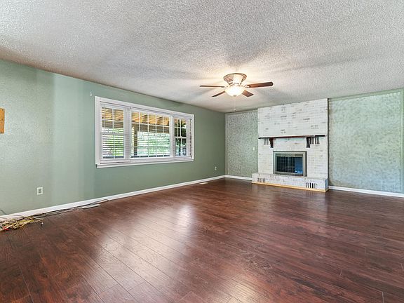 4th image of 3831 Old Military Rd