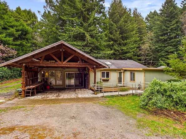 903 Cedar Ave, Trinidad, CA 95570
