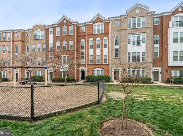 20688 Pilate Sq, Ashburn, VA 20147