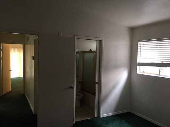 3rd image of 4717 Camino Royale Dr