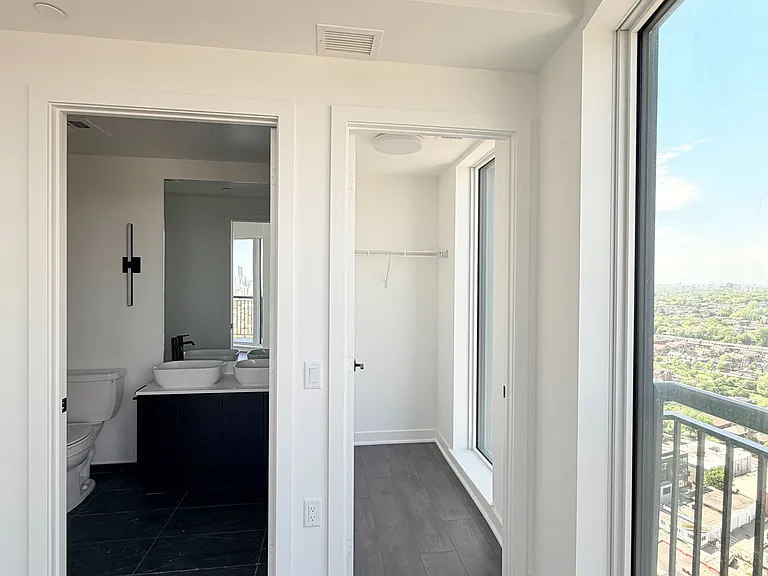 1185 Dupont St #2507 — Photo 25