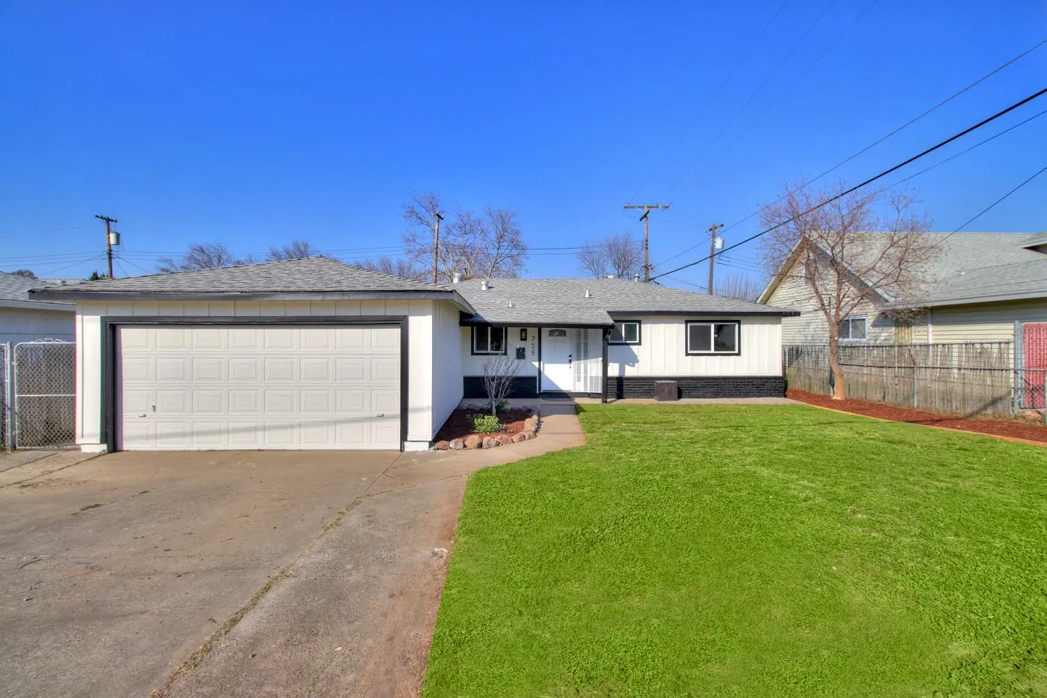 725 O St photo 1