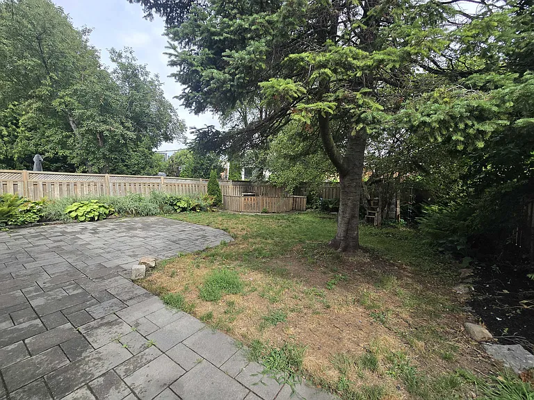 66 Greenfield Dr #BASEMENT — Photo 8