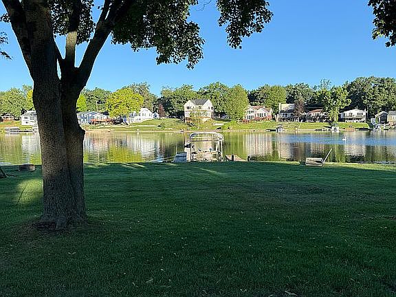 5th image of 3871 Dill Dr