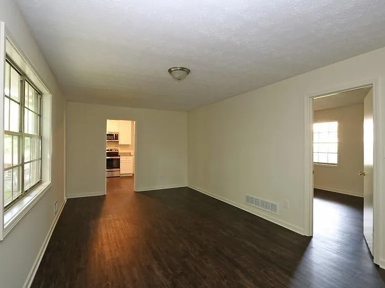 4215 Fawn Ln SE — Photo 13
