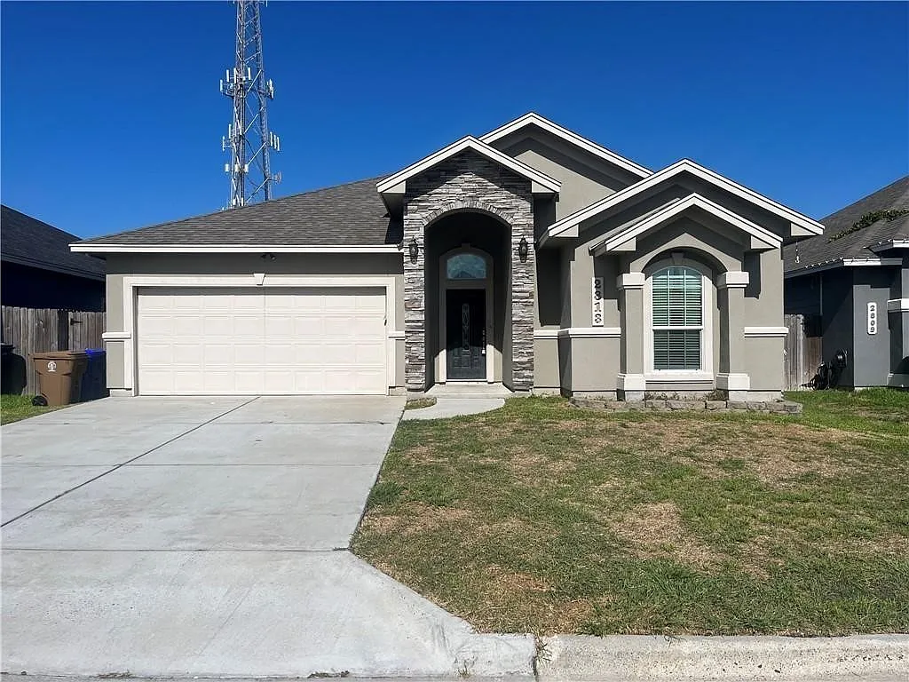 3 bed, 2.0 bath, 1595 sqft, $2,350 — Photo 1