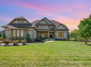 851 Wheatfield Ave, Sugar Grove, IL 60554