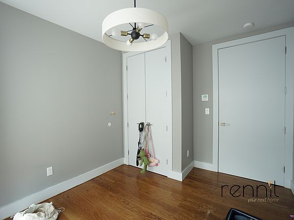 5th image of 853 Lexington Ave #3E
